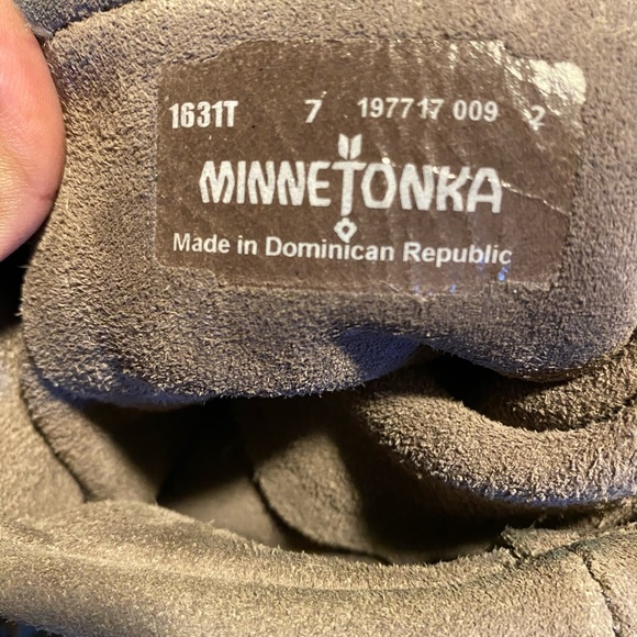 Minnetonka boots - Picture 5 of 5